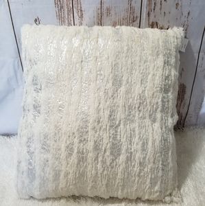 Throw pillow Silver and White